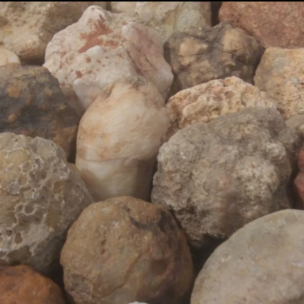 4 Lbs Break Your Own Geodes Open Your Own Crystals Minerals Gems Rocks - Picture 1 of 15
